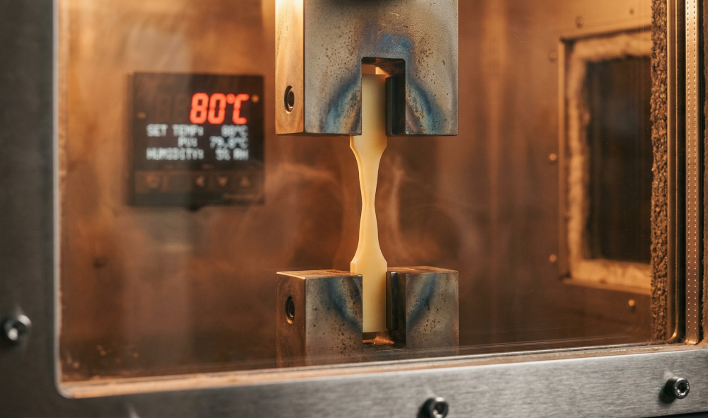 Tensile testing climatic chamber